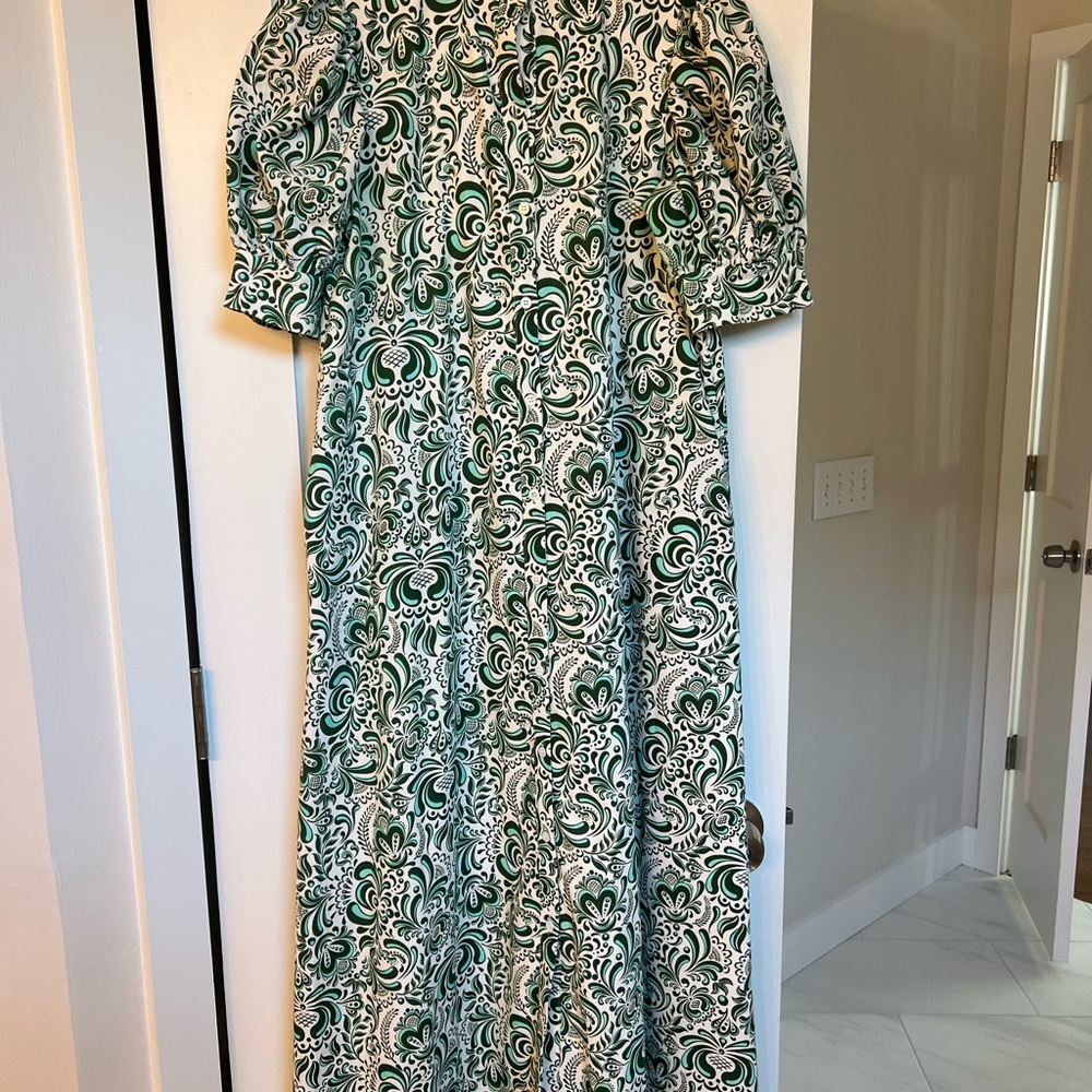 Chic Green and White Patterned Maxi Dress